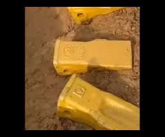Komatsu Loader Bucket Teeth – WA380
